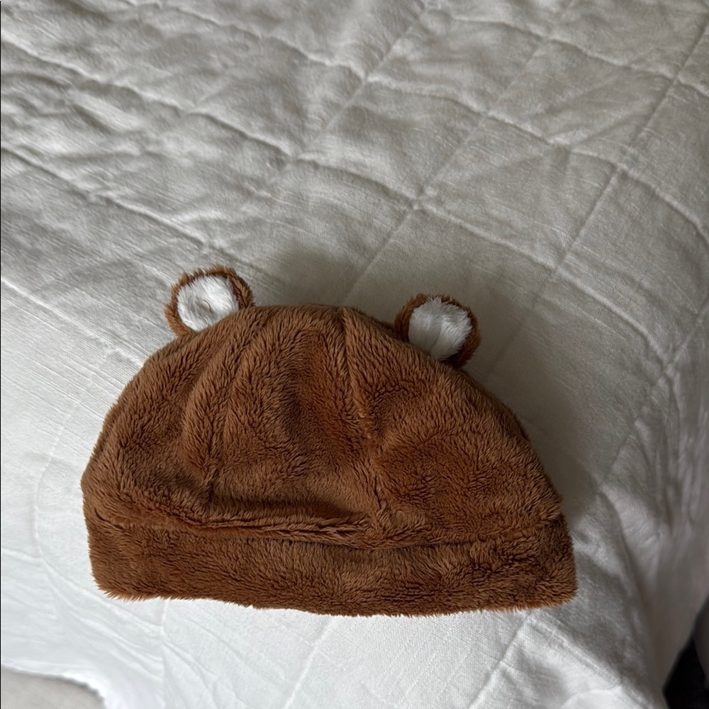 NWOT UGG Baby Bixbee Beanie